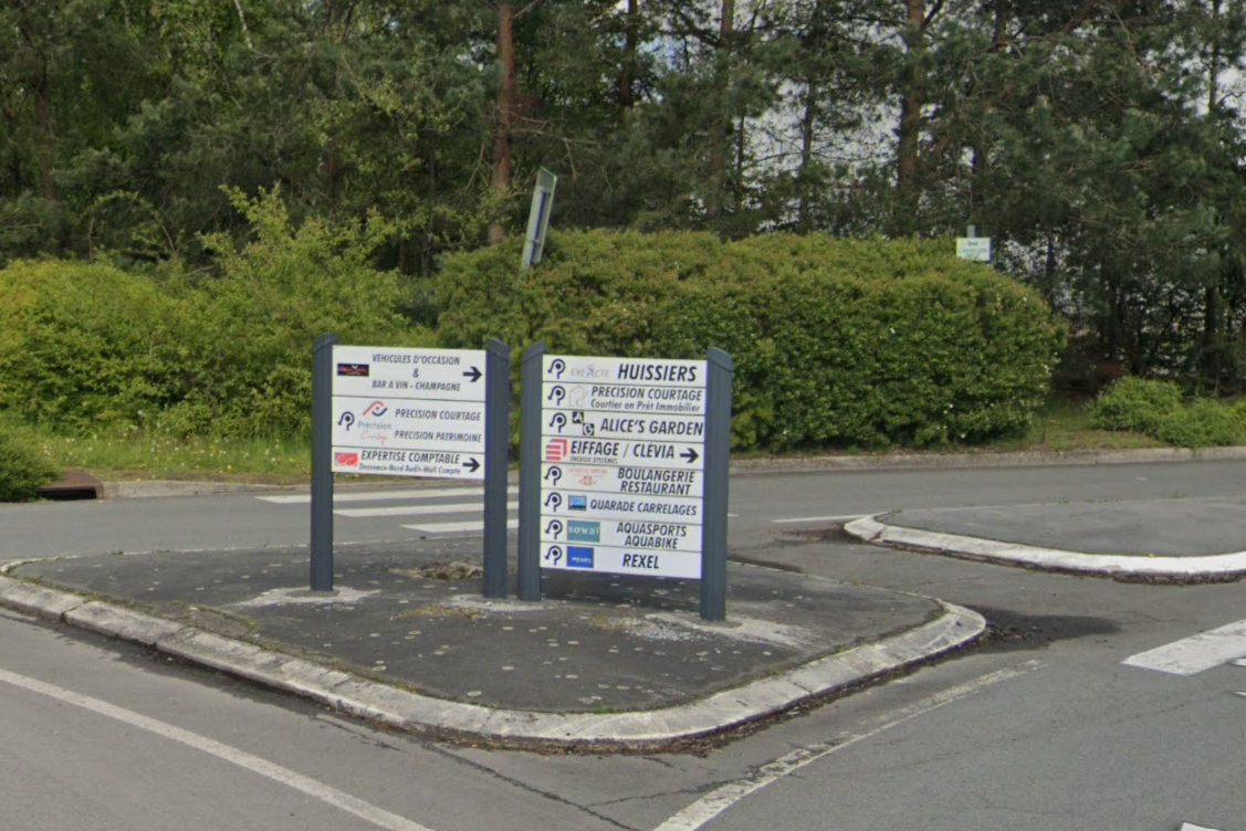 Signalétique extérieure installée - SignMap